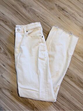 Abercrombie & Fitch White Straight-Leg Jeans with Raw Hem